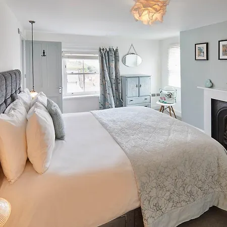 Host & Stay - One Mulgrave Place Whitby