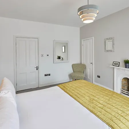 Host & Stay - One Mulgrave Place